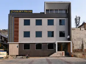 Super Townhouse 1047 Golden Frame