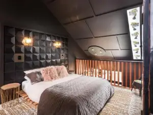 The Barn, Designers Dream Beach Hideaway