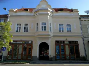 Zakarias Apartments