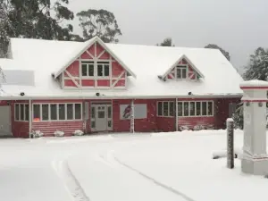 Cradle Chalet Boutique Luxury Lodge
