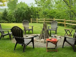 Moonshadow Bed and Breakfast