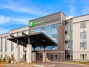 Holiday Inn Express & Suites Saint - Hyacinthe