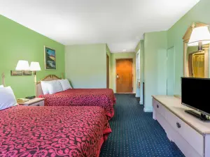 Days Inn by Wyndham Panama City/Callaway