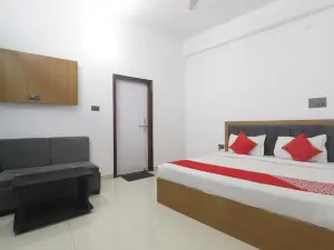 OYO Flagship Hotel Madhav International
