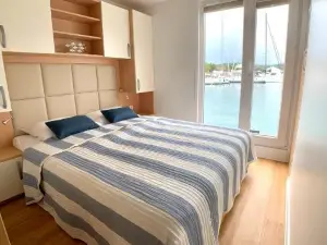 BellaVista HouseBoat Apartment Portorose