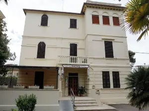 Hotel Villa Pina