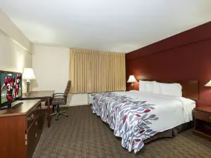 Red Roof Inn & Suites Hazleton