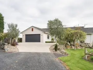 Meadowbank Taieri View