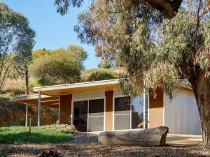 Loxton Riverfront Apartment