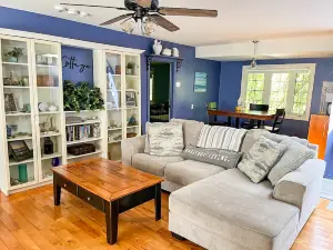 Elmslie Oasis - Stunning lake views - Private Lake Access