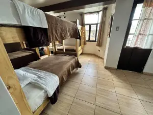 Huaraz Tourist Hotel