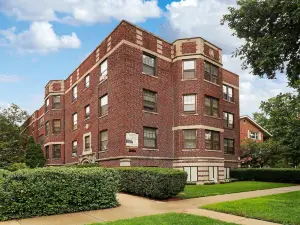 1Br Simple & Roomy Apartment in Evanston - Hinman S3