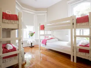 Montacute Boutique Bunkhouse