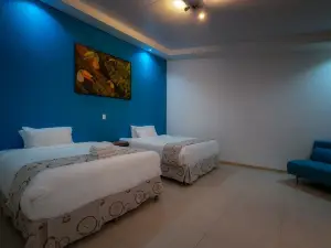 Hotel Quelitales