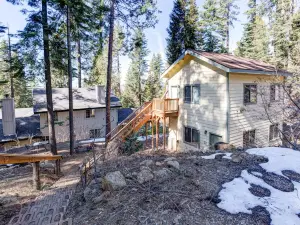 Lower Unit-Yosemite Woods-Inside Yosemite