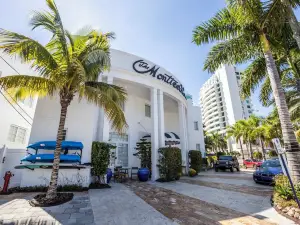 Oceanside Hotel and Suites