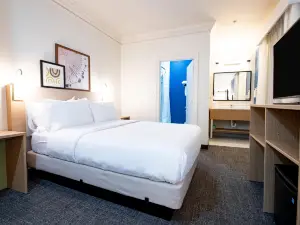 Spark by Hilton Lafayette South