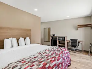 Red Roof Inn & Suites Euless - DFW Airport Southwest