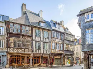 宜必思尚品迪南市中心酒店