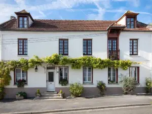 Les Glycines de Monchy- Chambres d'Hotes