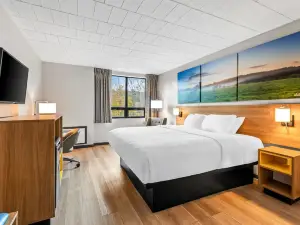 Days Inn by Wyndham Liberty