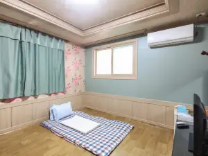 Ulleung Donghaejang Motel