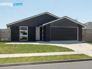 Peaceful and Private in Papamoa