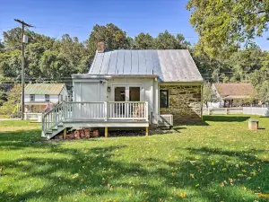Historical Thurmont Escape w/ Furnished Deck!