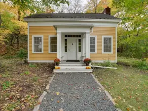 Historic Home in Taylors Falls w/ Patio & Fire Pit