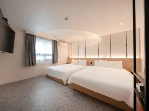 Sincheon Jamsil NU Hotel Sports Complex Advantages
