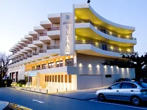 Tzaki Hotel & Restaurant Patras