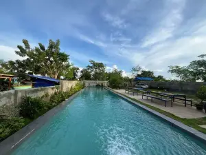 Tubajon Cliffside Villa