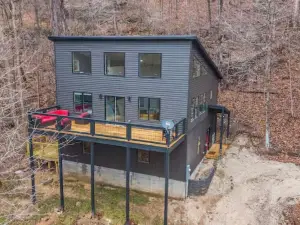 Private RRG Retreat w/ Hot Tub & Game Room