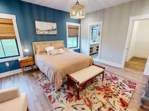 Home Sweet Akron in the quaint town of Akron