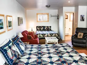 Rocky Mountain Inn