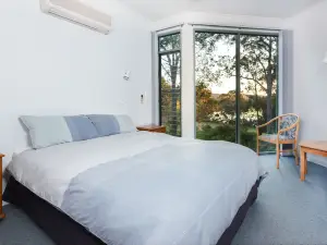 Gipsy Point Lodge