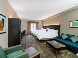 Holiday Inn Express & Suites Ashland