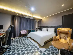 Z Hotel