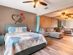 Heated Pool and Spa Retreat for Families - Cozy Tranquil Oasis
