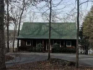 NEWLY RENOVATED DECK!  Private lakefront home minutes from Clemson; private dock