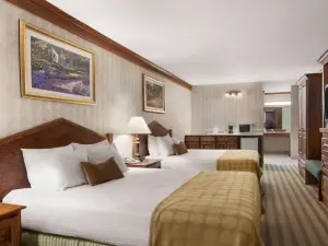 Ramada by Wyndham Saginaw Hotel & Suites