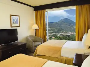 Plaza Hotel and Suites