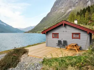 Fjordblikk 2 (Fjs323)