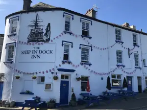 The Ship in Dock Inn