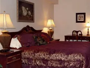 Colonie Inn and Suites