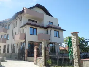 Aleksandrovo Apartments