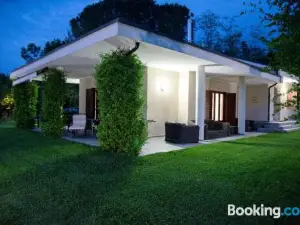 4 Bedrooms Villa with Private Pool and Furnished Garden at Alvignano