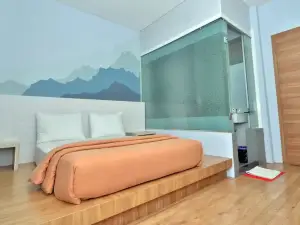 Hip Hope Hotel