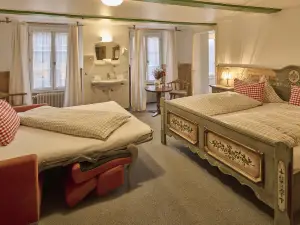 Hotel Bären - The Bear Inn