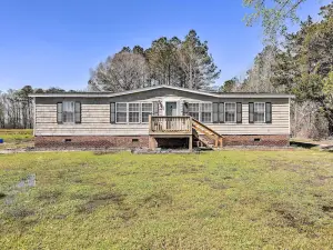 Arapahoe Home with Fireplace Near Deer Hunting